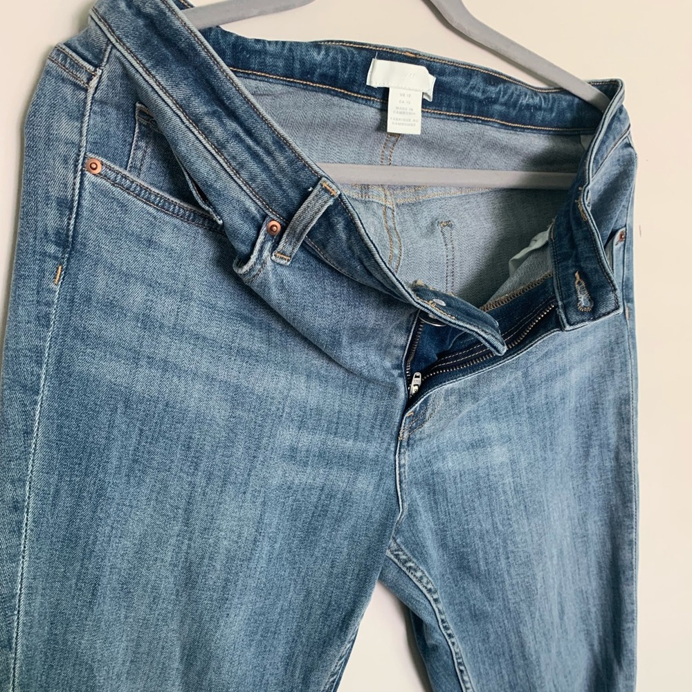 H&M medium wash skinny Jean